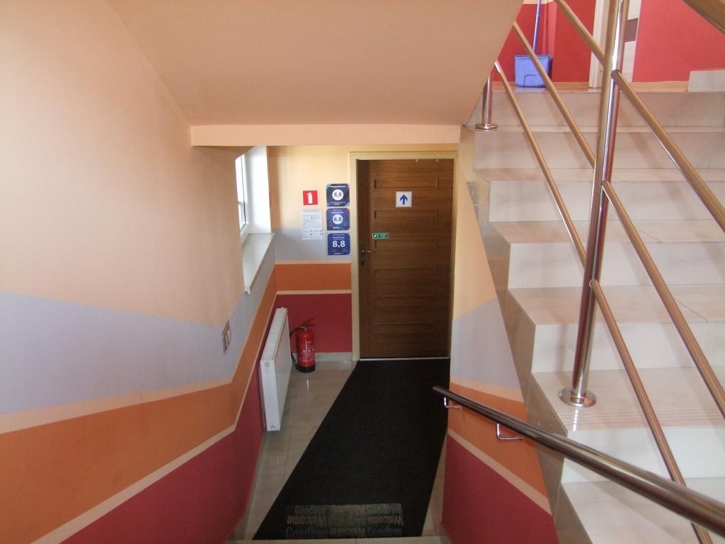 Warnenczyka 85A Bezplatny Parking, Faktura, Prywatna Lazienka, Klimatyzacja Rzeszów Exteriör bild